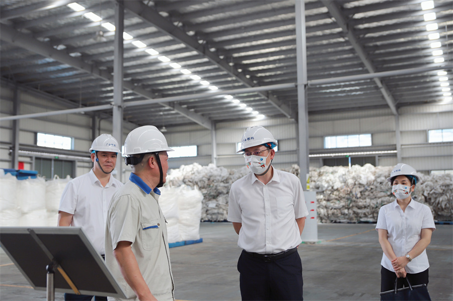 邱潮涌“四不兩直”赴鹽業(yè)集團(tuán)欽州、南寧片區(qū)企業(yè)開(kāi)展國(guó)慶節(jié)前安全檢查